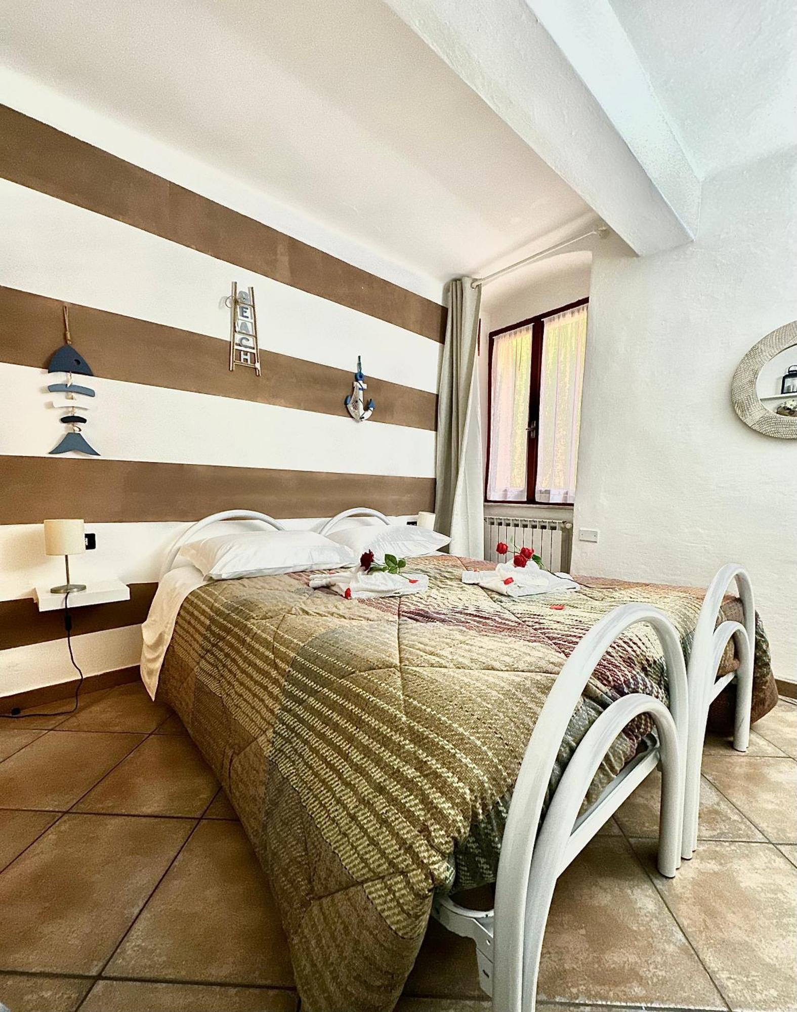 Ubetty Village Center Two-Bedrooms Apartment 5Terreparco Riomaggiore Exterior photo
